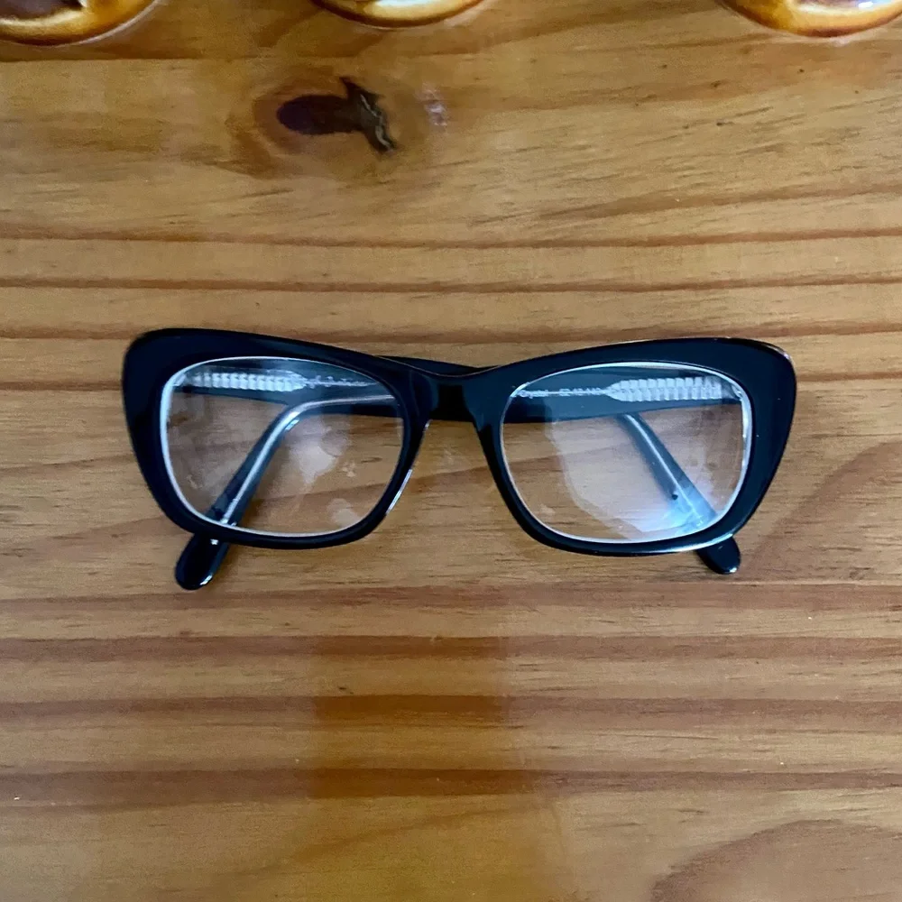 Rough Justice Catty Eyeglasses in Black Crystal